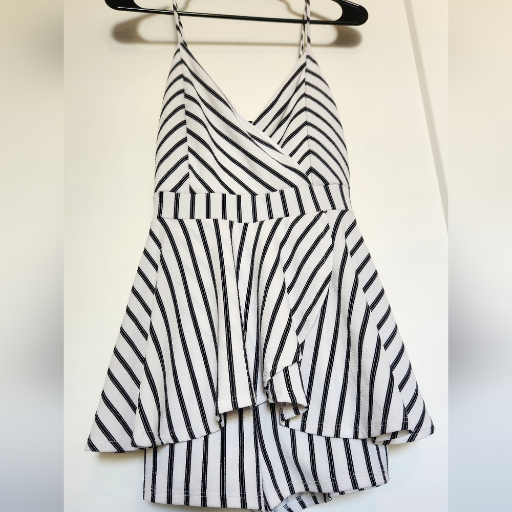 Fashion magazine romper size L